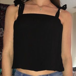 Cropped tank top from Vestique